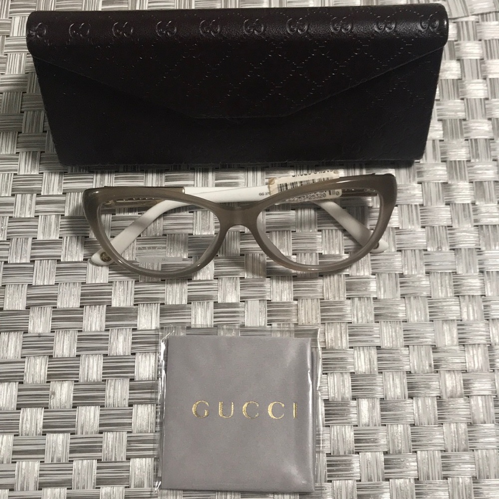New Authentic Gucci Woman Frame